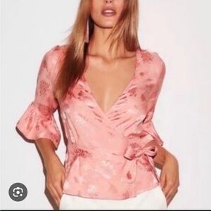 Express‎ Valentines Pink Floral Wrap Blouse with flutter sleeves Size Medium
